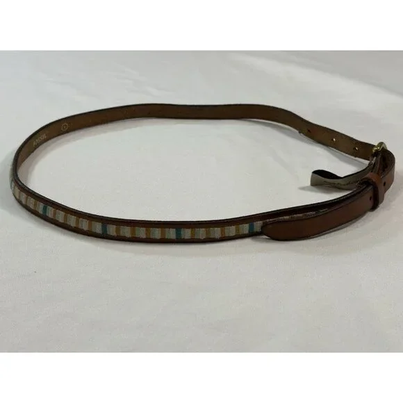 Fossil Women’s brown leather belt with a woven striped design Size S - Picture 2 of 5